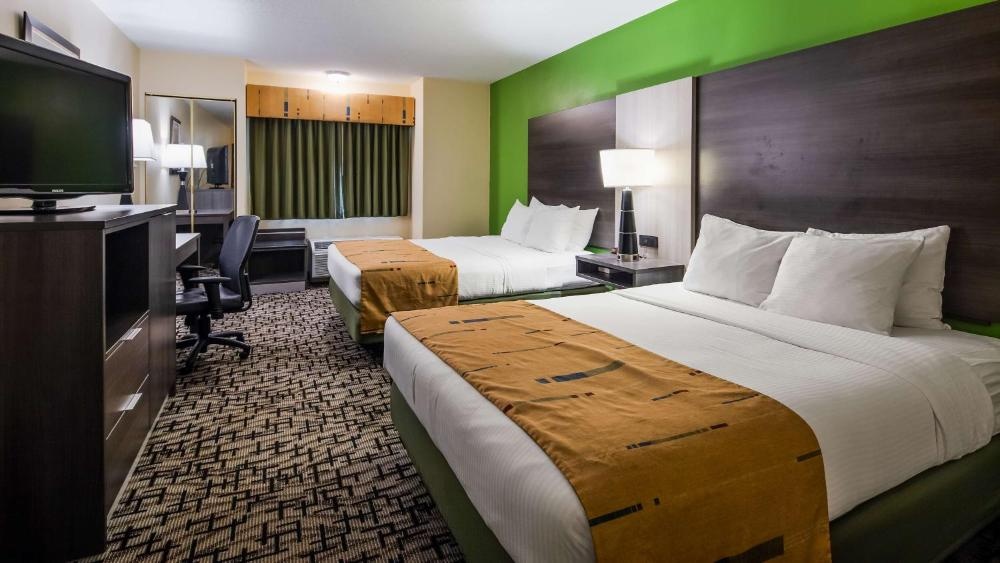 Best Western Crown Inn & Suites - Batavia Image 13